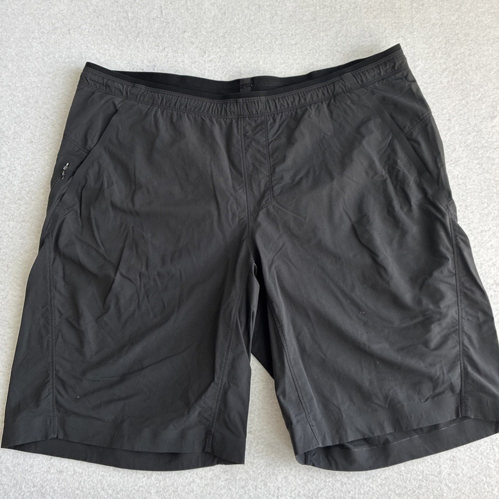 Arcteryx Mens Black Nylon Hiking Shorts Large Outdoors Performance Gorpcore